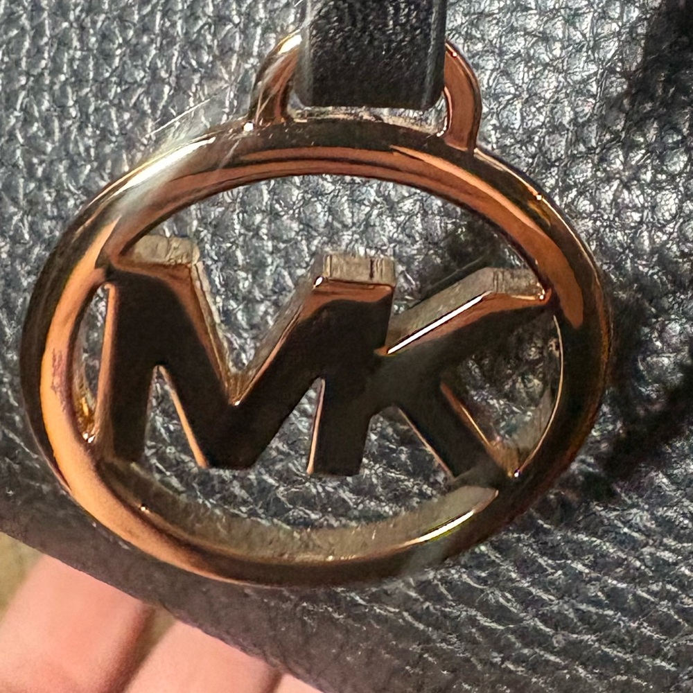 Michael Kors Kiri Small Dome Satchel in Black - Picture 3 of 9
